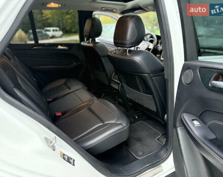 Мерседес М-Класс 2014 в Львове на Automoto.ua Белый Мерседес М-Класс, объемом двигателя 2.99 л и пробегом 279 тыс. км за 22800 $, фото 39 на Automoto.ua