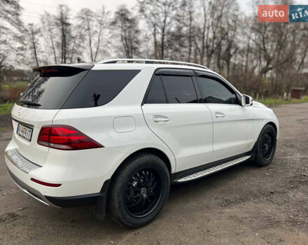 Білий Мерседес М-Клас, об'ємом двигуна 3.5 л та пробігом 148 тис. км за 18000 $, фото 5 на Automoto.ua