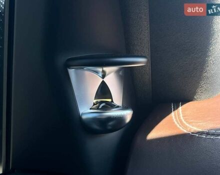 Білий Мерседес М-Клас, об'ємом двигуна 4.66 л та пробігом 270 тис. км за 16990 $, фото 20 на Automoto.ua