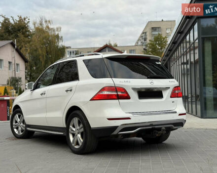 Мерседес М-Класс 2014 в Львове на Automoto.ua Белый Мерседес М-Класс, объемом двигателя 2.99 л и пробегом 279 тыс. км за 22800 $, фото 14 на Automoto.ua
