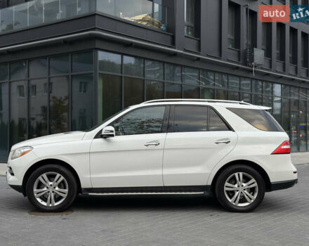 Мерседес М-Класс 2014 в Львове на Automoto.ua Белый Мерседес М-Класс, объемом двигателя 2.99 л и пробегом 279 тыс. км за 22800 $, фото 16 на Automoto.ua