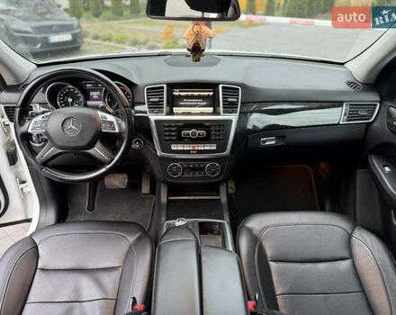 Мерседес М-Класс 2014 в Львове на Automoto.ua Белый Мерседес М-Класс, объемом двигателя 2.99 л и пробегом 279 тыс. км за 22800 $, фото 34 на Automoto.ua