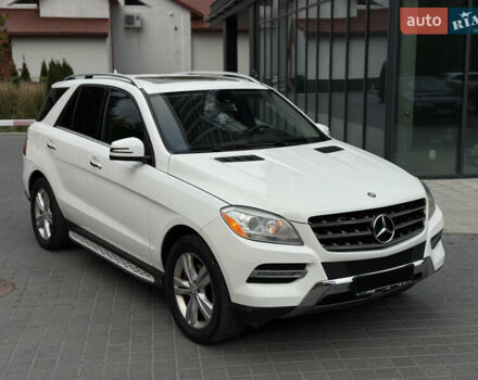 Мерседес М-Класс 2014 в Львове на Automoto.ua Белый Мерседес М-Класс, объемом двигателя 2.99 л и пробегом 279 тыс. км за 22800 $, фото 6 на Automoto.ua