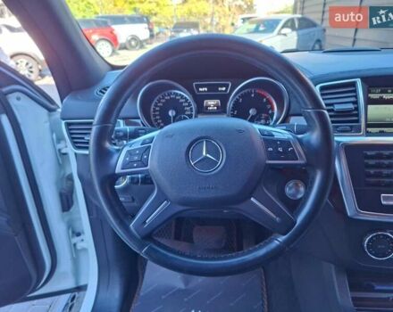 Мерседес М-Класс 2014 в Одессе на Automoto.ua Белый Мерседес М-Класс, объемом двигателя 2.99 л и пробегом 149 тыс. км за 26900 $, фото 15 на Automoto.ua