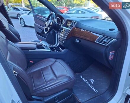 Мерседес М-Класс 2014 в Одессе на Automoto.ua Белый Мерседес М-Класс, объемом двигателя 2.99 л и пробегом 149 тыс. км за 26900 $, фото 20 на Automoto.ua