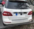 Белый Мерседес М-Класс, объемом двигателя 3.5 л и пробегом 90 тыс. км за 22000 $, фото 2 на Automoto.ua