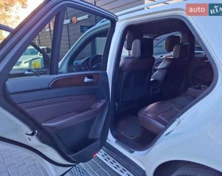 Мерседес М-Класс 2014 в Одессе на Automoto.ua Белый Мерседес М-Класс, объемом двигателя 2.99 л и пробегом 149 тыс. км за 26900 $, фото 17 на Automoto.ua