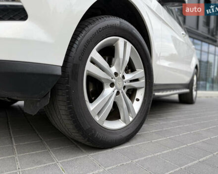 Мерседес М-Класс 2014 в Львове на Automoto.ua Белый Мерседес М-Класс, объемом двигателя 2.99 л и пробегом 279 тыс. км за 22800 $, фото 2 на Automoto.ua