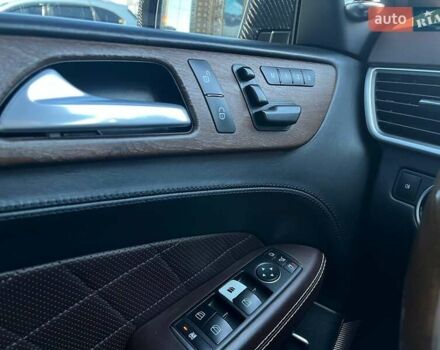 Білий Мерседес М-Клас, об'ємом двигуна 4.66 л та пробігом 270 тис. км за 16990 $, фото 18 на Automoto.ua