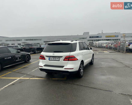 Белый Мерседес М-Класс, объемом двигателя 2.14 л и пробегом 282 тыс. км за 18900 $, фото 21 на Automoto.ua