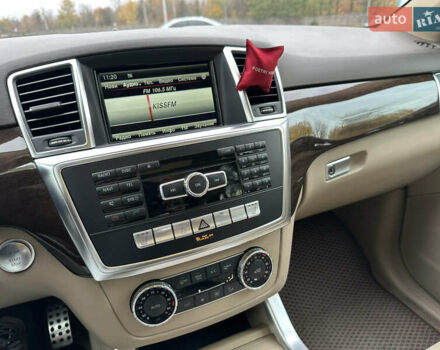 Білий Мерседес М-Клас, об'ємом двигуна 3.5 л та пробігом 196 тис. км за 20900 $, фото 32 на Automoto.ua