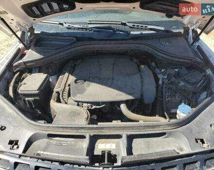 Белый Мерседес М-Класс, объемом двигателя 2.99 л и пробегом 161 тыс. км за 3000 $, фото 11 на Automoto.ua