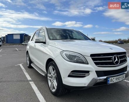 Белый Мерседес М-Класс, объемом двигателя 2.99 л и пробегом 253 тыс. км за 22800 $, фото 1 на Automoto.ua