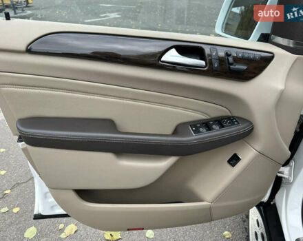 Білий Мерседес М-Клас, об'ємом двигуна 3.5 л та пробігом 196 тис. км за 20900 $, фото 19 на Automoto.ua