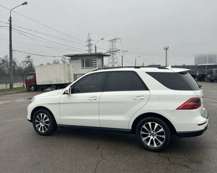 Белый Мерседес М-Класс, объемом двигателя 2.14 л и пробегом 282 тыс. км за 18900 $, фото 4 на Automoto.ua