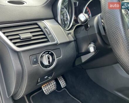 Белый Мерседес М-Класс, объемом двигателя 2.99 л и пробегом 253 тыс. км за 22800 $, фото 36 на Automoto.ua