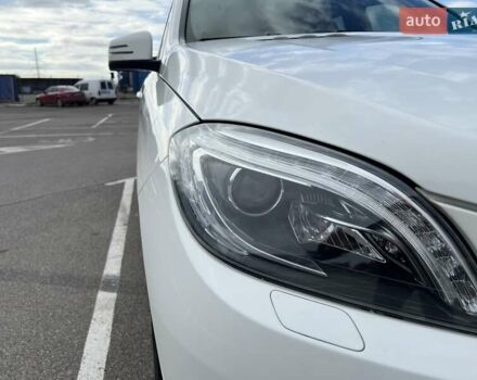 Белый Мерседес М-Класс, объемом двигателя 2.99 л и пробегом 253 тыс. км за 22800 $, фото 9 на Automoto.ua