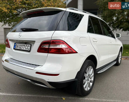 Мерседес М-Класс 2015 в Киеве на Automoto.ua Белый Мерседес М-Класс, объемом двигателя 3 л и пробегом 152 тыс. км за 27900 $, фото 6 на Automoto.ua