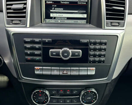 Мерседес М-Класс 2015 в Киеве на Automoto.ua Белый Мерседес М-Класс, объемом двигателя 3 л и пробегом 152 тыс. км за 27900 $, фото 24 на Automoto.ua