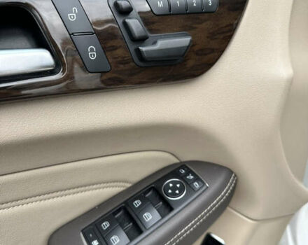 Білий Мерседес М-Клас, об'ємом двигуна 3.5 л та пробігом 196 тис. км за 20900 $, фото 20 на Automoto.ua