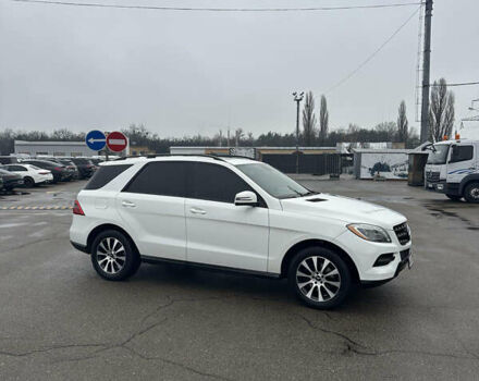 Белый Мерседес М-Класс, объемом двигателя 2.14 л и пробегом 282 тыс. км за 18900 $, фото 10 на Automoto.ua