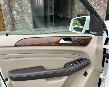 Білий Мерседес М-Клас, об'ємом двигуна 2.99 л та пробігом 130 тис. км за 28777 $, фото 14 на Automoto.ua