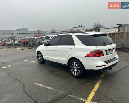 Белый Мерседес М-Класс, объемом двигателя 2.14 л и пробегом 282 тыс. км за 18900 $, фото 23 на Automoto.ua