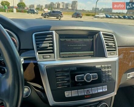 Белый Мерседес М-Класс, объемом двигателя 3.5 л и пробегом 53 тыс. км за 29950 $, фото 18 на Automoto.ua