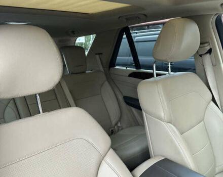 Білий Мерседес М-Клас, об'ємом двигуна 2.99 л та пробігом 130 тис. км за 28777 $, фото 9 на Automoto.ua