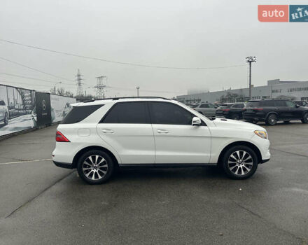 Белый Мерседес М-Класс, объемом двигателя 2.14 л и пробегом 282 тыс. км за 18900 $, фото 29 на Automoto.ua