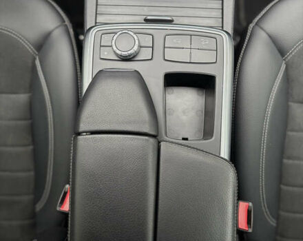 Мерседес М-Класс 2015 в Киеве на Automoto.ua Белый Мерседес М-Класс, объемом двигателя 3 л и пробегом 152 тыс. км за 27900 $, фото 23 на Automoto.ua