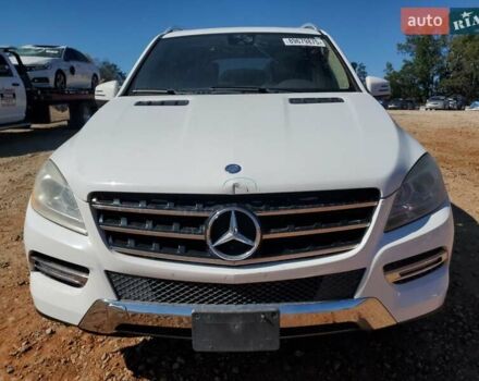Белый Мерседес М-Класс, объемом двигателя 2.99 л и пробегом 161 тыс. км за 3000 $, фото 4 на Automoto.ua
