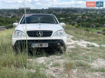 Мерседес М-Класс 2002 в Дубно на Automoto.ua Белый Мерседес М-Класс, объемом двигателя 2.7 л и пробегом 315 тыс. км за 6800 $, фото 1 на Automoto.ua
