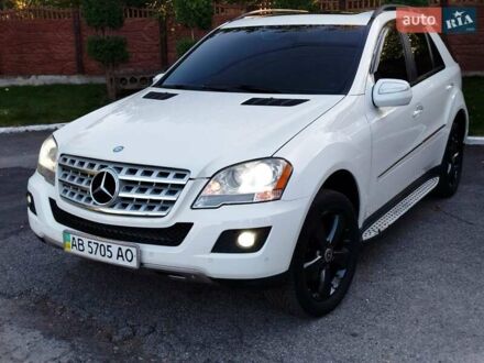 Білий Мерседес М-Клас, об'ємом двигуна 3.5 л та пробігом 200 тис. км за 13500 $, фото 1 на Automoto.ua