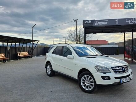 Білий Мерседес М-Клас, об'ємом двигуна 3 л та пробігом 370 тис. км за 11900 $, фото 1 на Automoto.ua