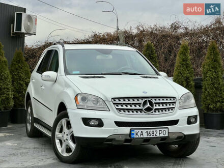 Белый Мерседес М-Класс, объемом двигателя 3.5 л и пробегом 154 тыс. км за 11600 $, фото 1 на Automoto.ua