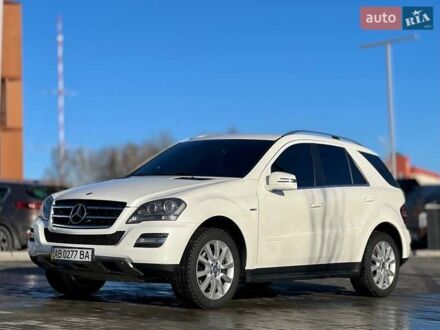 Мерседес М-Класс 2010 в Виннице на Automoto.ua Белый Мерседес М-Класс, объемом двигателя 3.5 л и пробегом 260 тыс. км за 17500 $, фото 1 на Automoto.ua