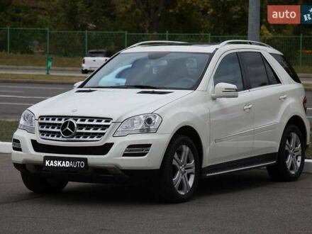 Мерседес М-Класс 2010 в Харькове на Automoto.ua Белый Мерседес М-Класс, объемом двигателя 3.5 л и пробегом 29 тыс. км за 23999 $, фото 1 на Automoto.ua