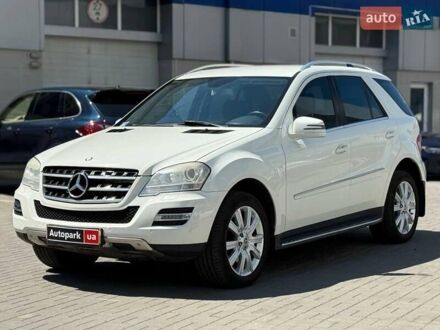 Мерседес М-Класс 2010 в Одессе на Automoto.ua Белый Мерседес М-Класс, объемом двигателя 3 л и пробегом 221 тыс. км за 15990 $, фото 1 на Automoto.ua