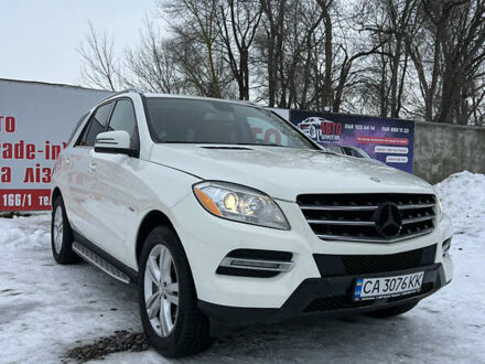 Белый Мерседес М-Класс, объемом двигателя 2.99 л и пробегом 267 тыс. км за 17700 $, фото 1 на Automoto.ua