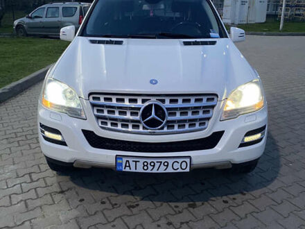 Білий Мерседес М-Клас, об'ємом двигуна 2.99 л та пробігом 211 тис. км за 15800 $, фото 1 на Automoto.ua