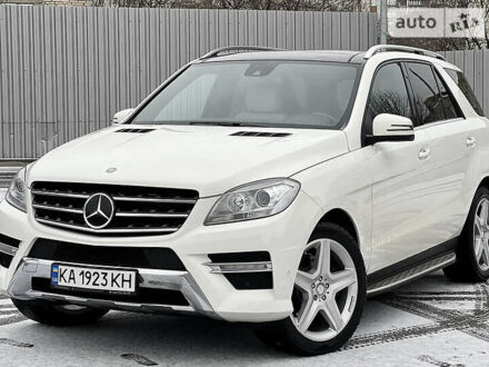 Мерседес М-Класс 2011 в Киеве на Automoto.ua Белый Мерседес М-Класс, объемом двигателя 3 л и пробегом 150 тыс. км за 25500 $, фото 1 на Automoto.ua