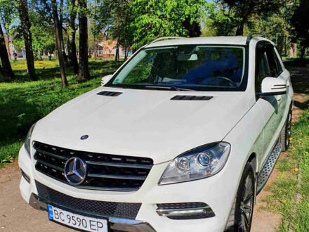 Мерседес М-Класс 2012 в Львове на Automoto.ua Белый Мерседес М-Класс, объемом двигателя 2.14 л и пробегом 208 тыс. км за 23300 $, фото 1 на Automoto.ua