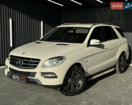 Білий Мерседес М-Клас, об'ємом двигуна 2.99 л та пробігом 202 тис. км за 24500 $, фото 1 на Automoto.ua