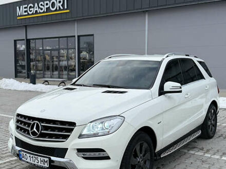 Білий Мерседес М-Клас, об'ємом двигуна 2.99 л та пробігом 204 тис. км за 24500 $, фото 1 на Automoto.ua