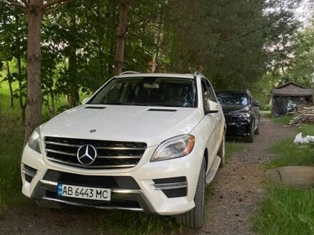 Білий Мерседес М-Клас, об'ємом двигуна 4.66 л та пробігом 167 тис. км за 17000 $, фото 1 на Automoto.ua