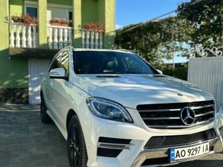 Білий Мерседес М-Клас, об'ємом двигуна 2.99 л та пробігом 300 тис. км за 21500 $, фото 1 на Automoto.ua