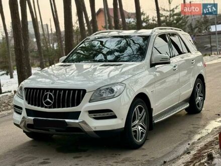 Білий Мерседес М-Клас, об'ємом двигуна 3 л та пробігом 176 тис. км за 20999 $, фото 1 на Automoto.ua