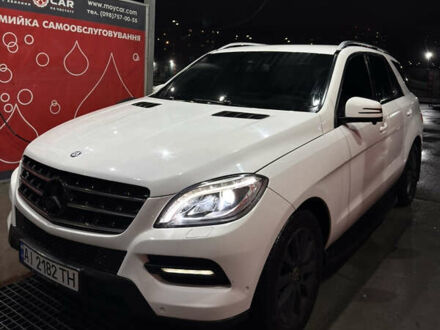 Білий Мерседес М-Клас, об'ємом двигуна 2.14 л та пробігом 255 тис. км за 20300 $, фото 1 на Automoto.ua