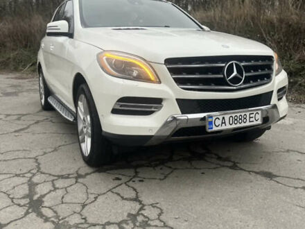 Белый Мерседес М-Класс, объемом двигателя 3 л и пробегом 256 тыс. км за 23000 $, фото 1 на Automoto.ua